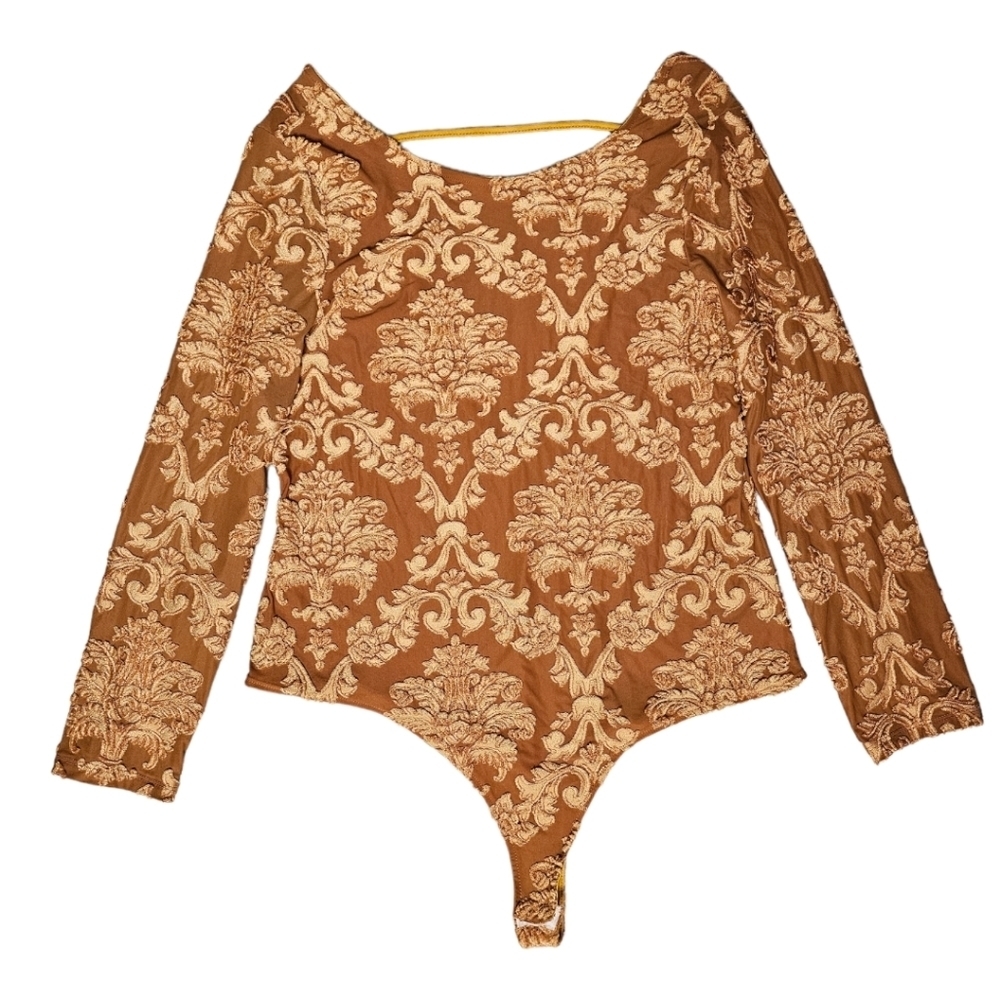 Iris textured velvet paisley bodysuit. Size 3X